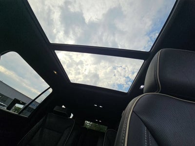 2024 GMC Yukon XL SLT