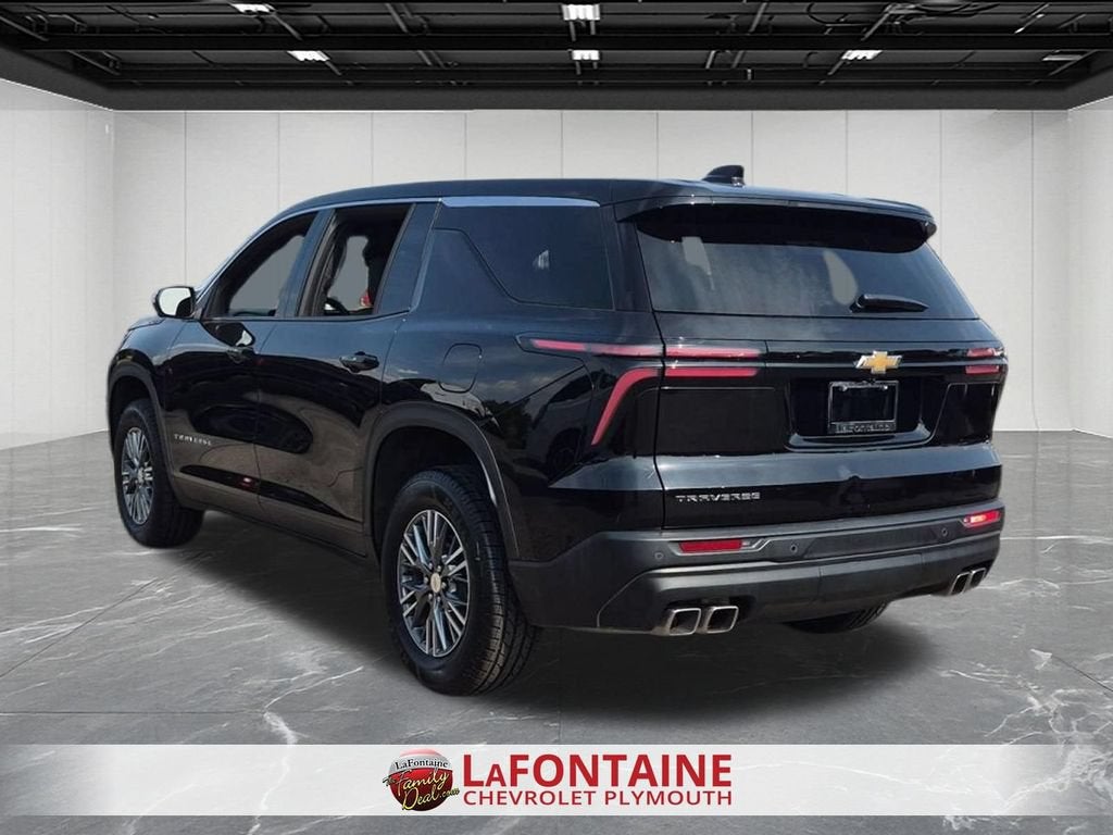 2024 Chevrolet Traverse LS