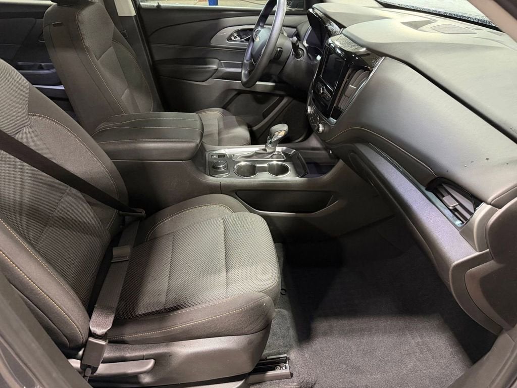 2021 Chevrolet Traverse LS