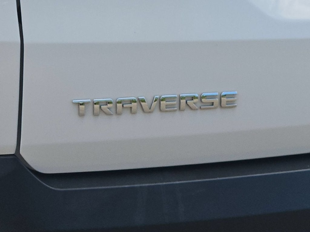 2021 Chevrolet Traverse LT Cloth