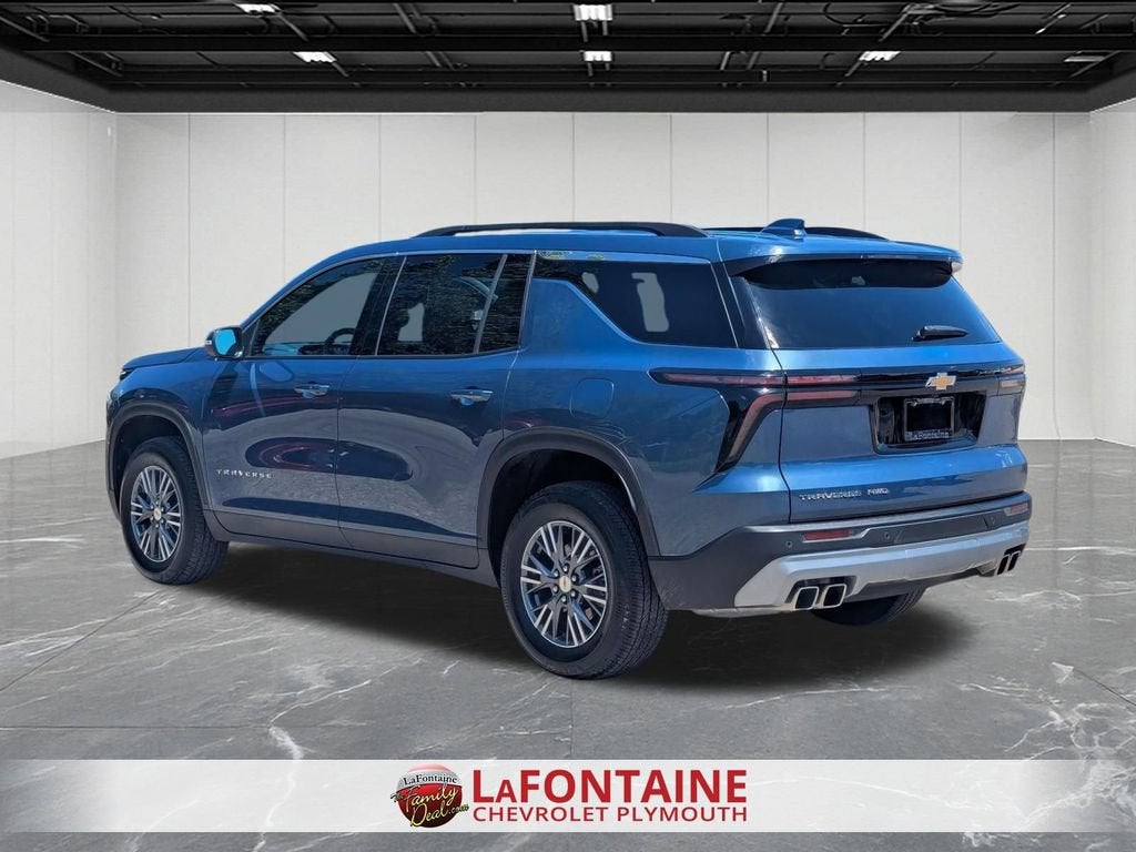 2025 Chevrolet Traverse LT