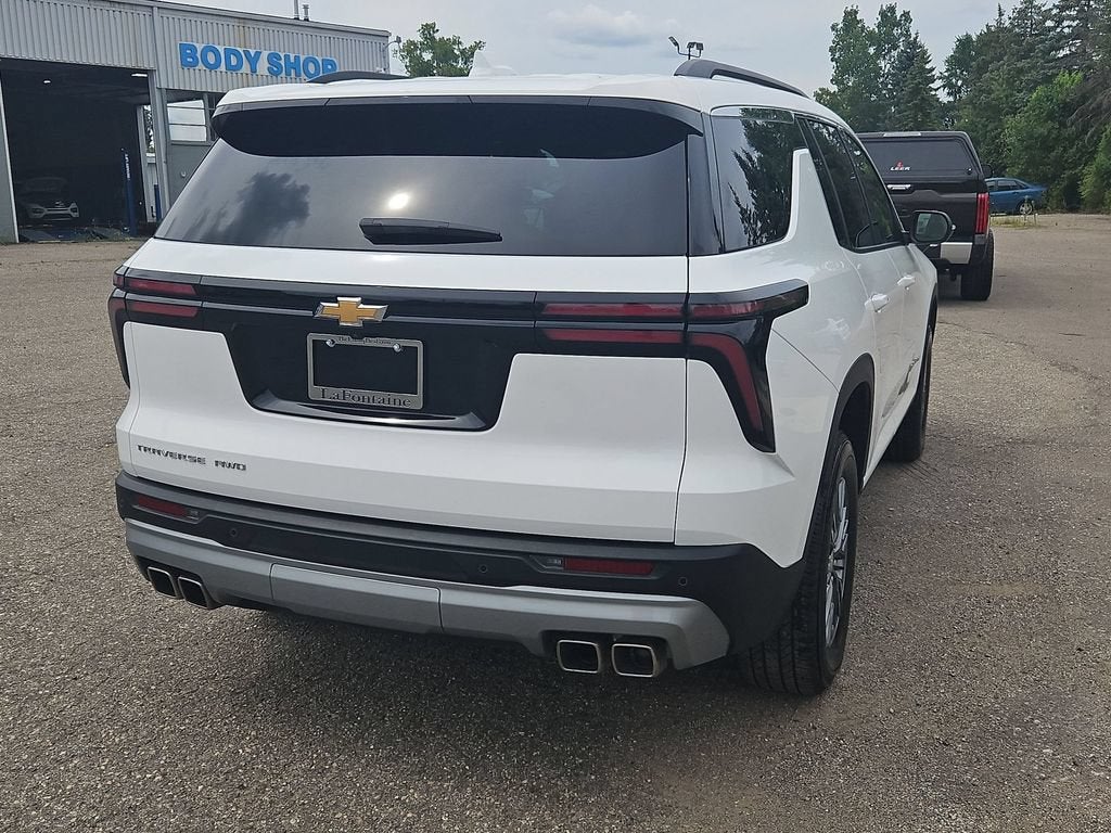 2025 Chevrolet Traverse LT