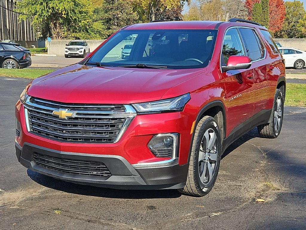 2023 Chevrolet Traverse LT Leather
