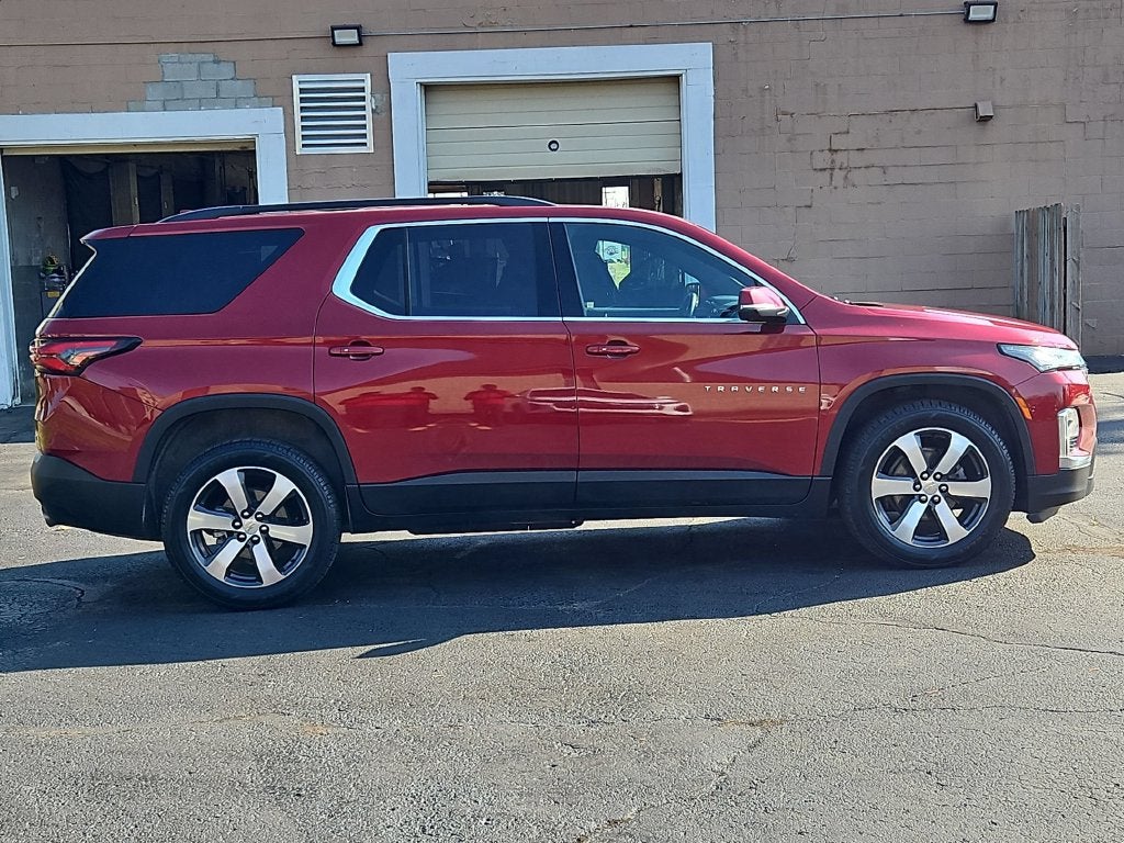 2023 Chevrolet Traverse LT Leather