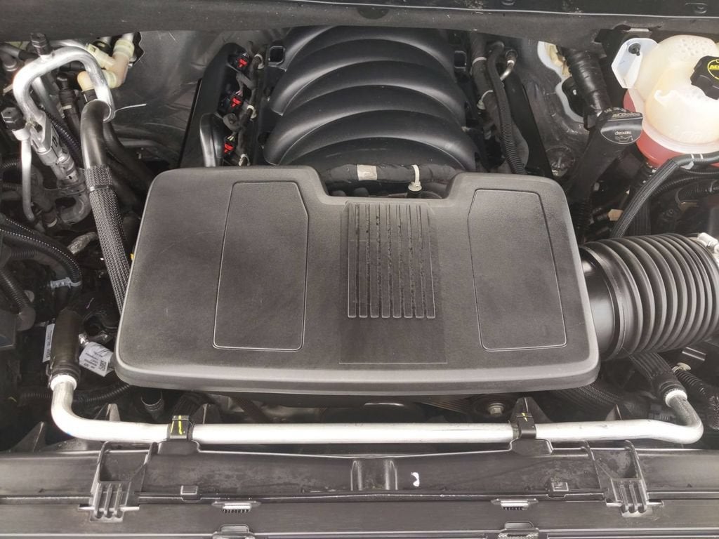 2025 Chevrolet Tahoe LS