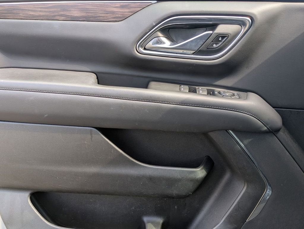 2023 Chevrolet Suburban LS