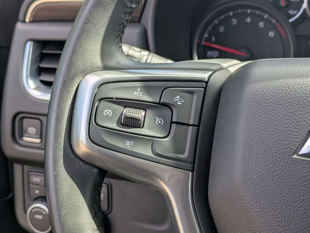 2023 Chevrolet Suburban LS