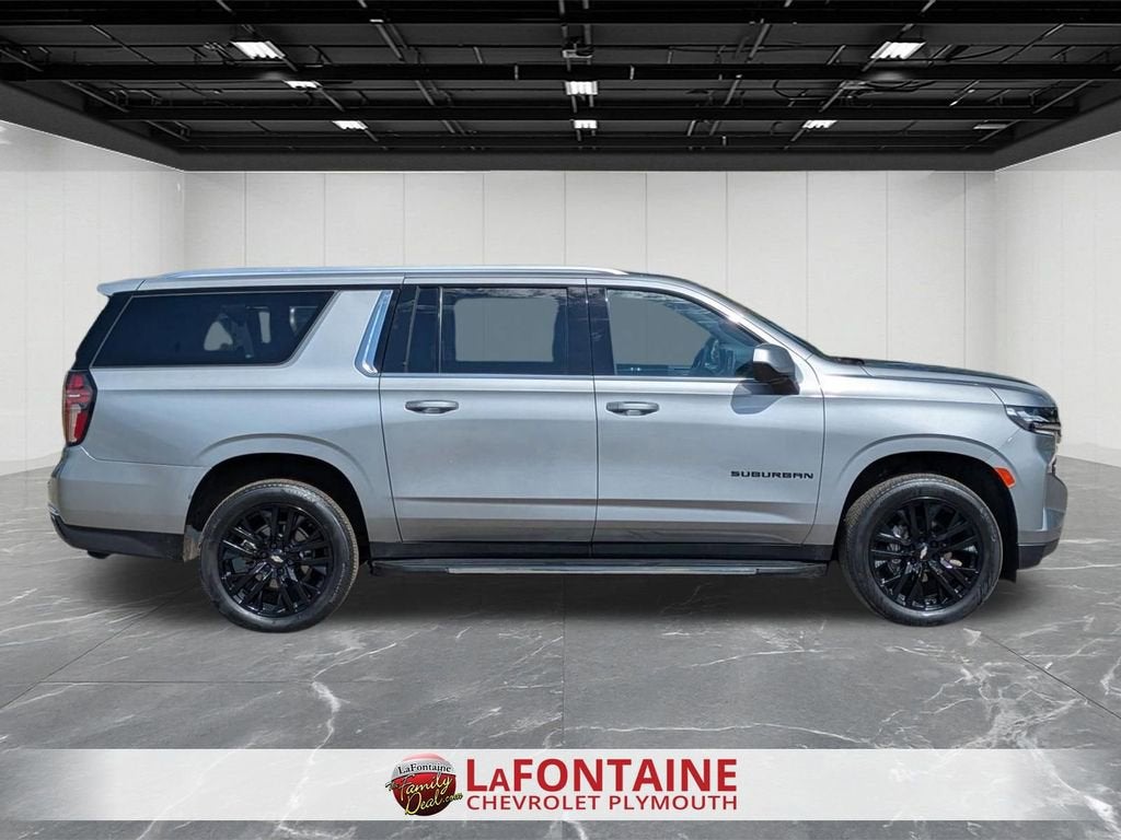 2023 Chevrolet Suburban LS