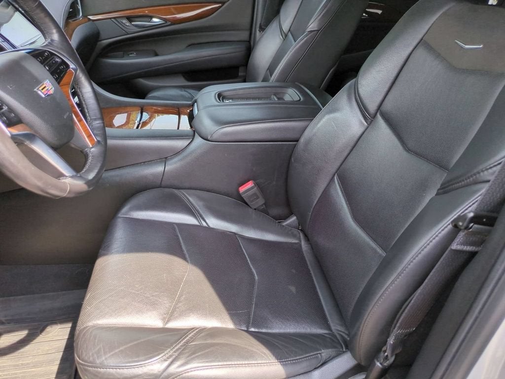 2017 Cadillac Escalade Luxury