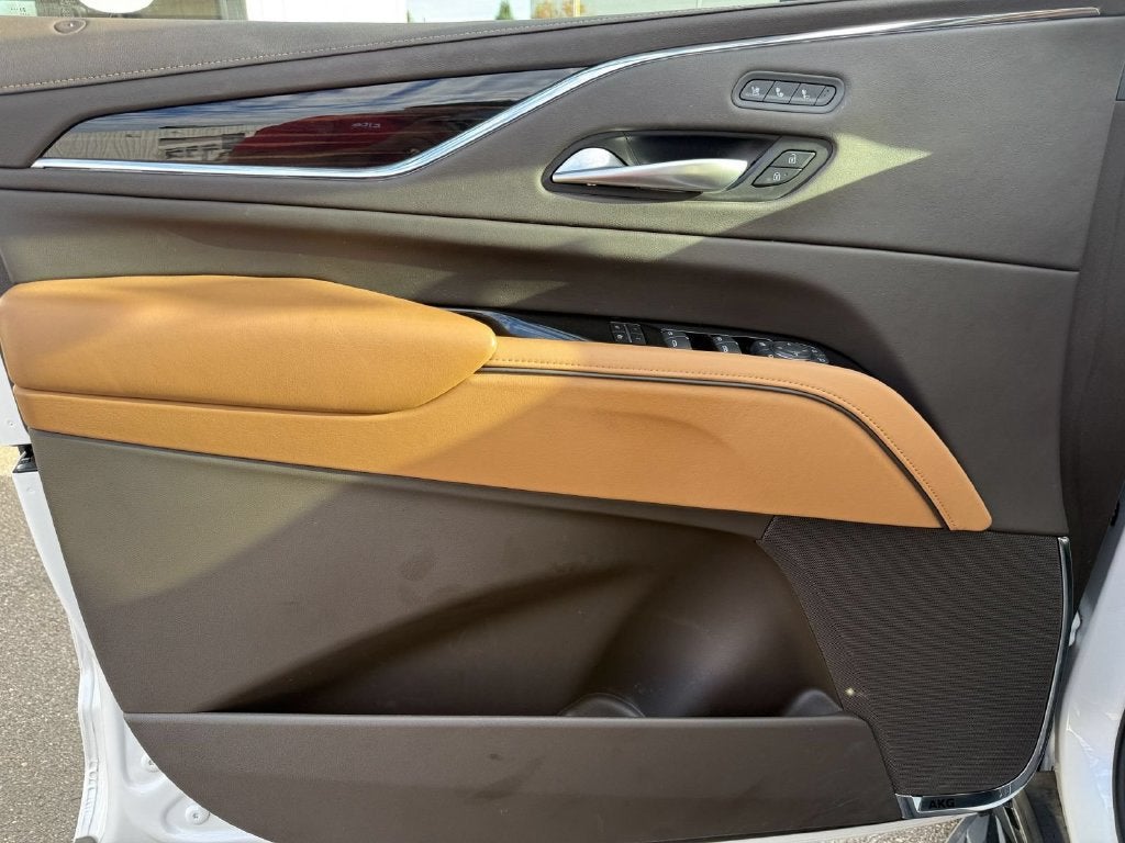 2024 Cadillac Escalade Sport