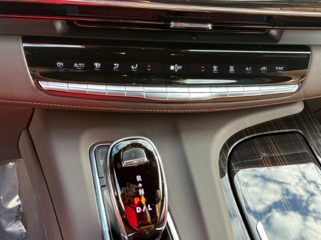 2024 Cadillac Escalade Sport