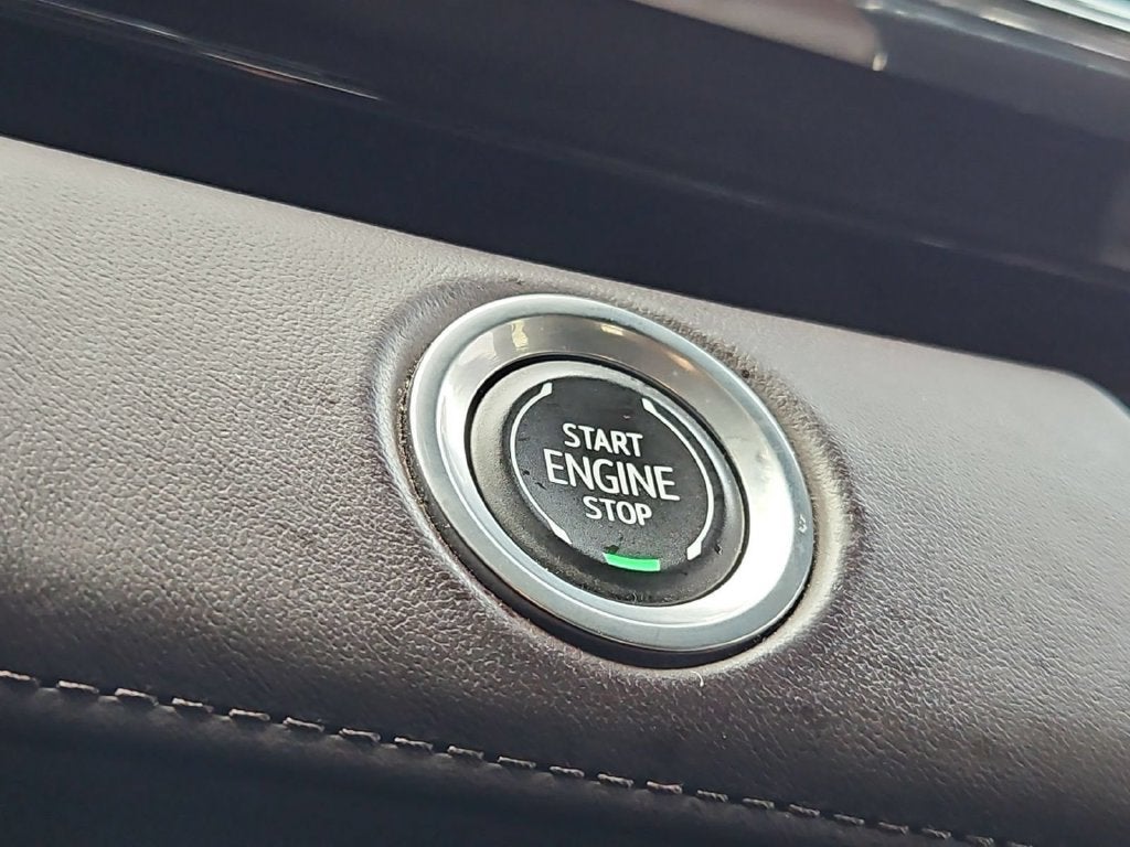 2023 Cadillac Escalade 4WD Sport Platinum