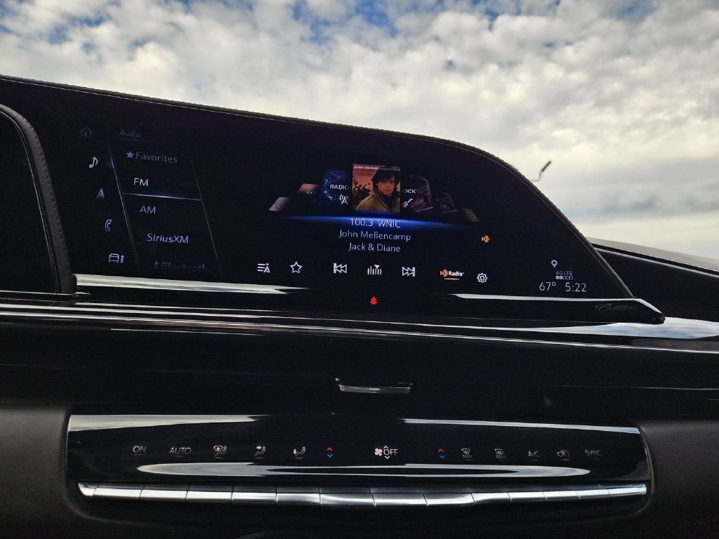 2023 Cadillac Escalade 4WD Sport Platinum