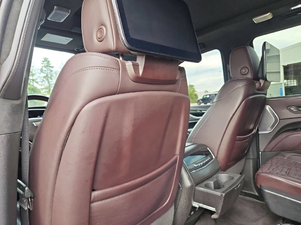 2023 Cadillac Escalade 4WD Sport Platinum