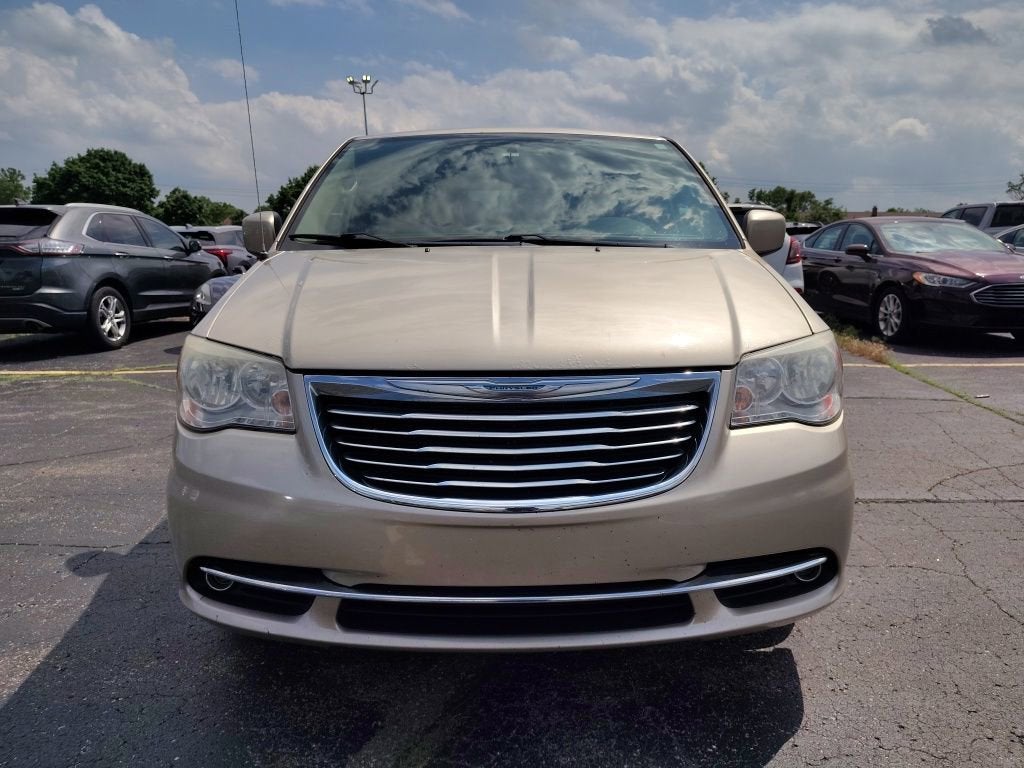 2013 Chrysler Town & Country Touring