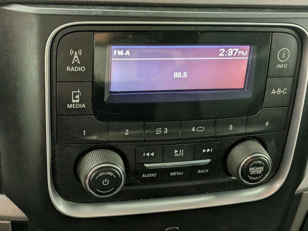 2018 RAM 1500 Express Crew Cab 4x4 5'7" Box