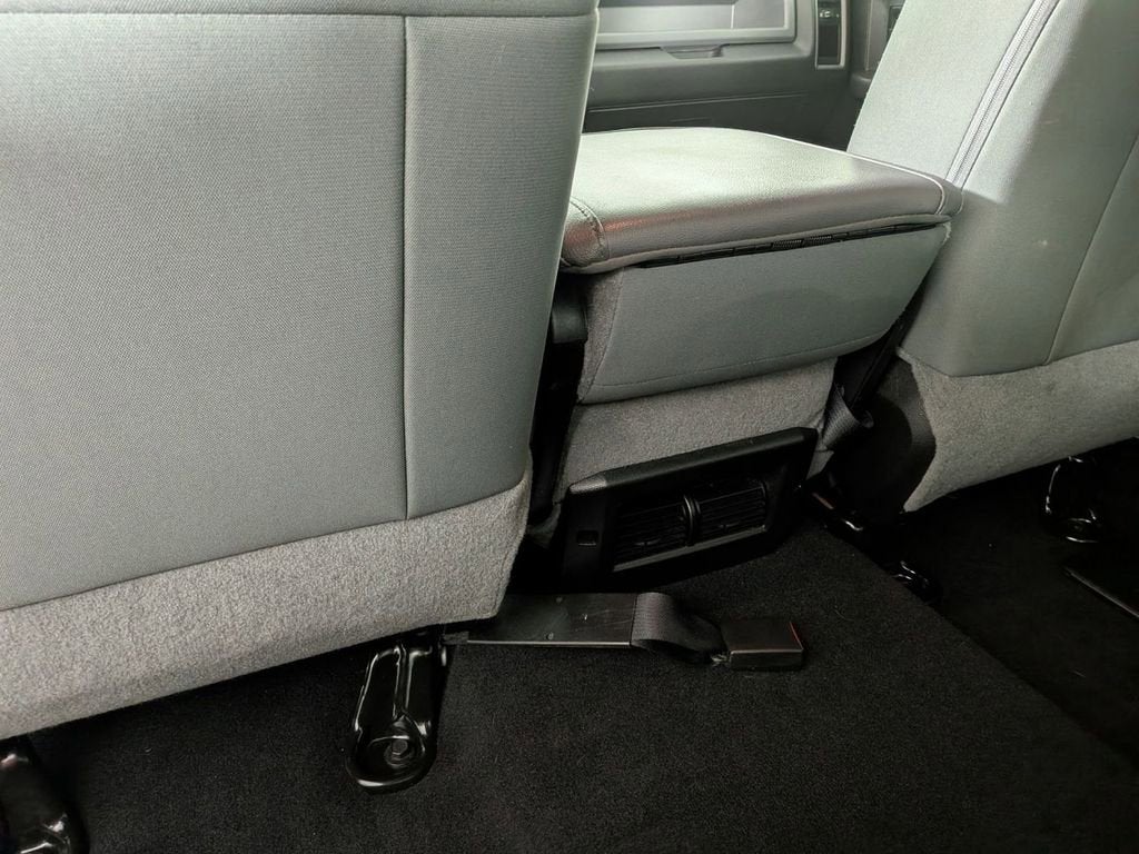 2018 RAM 1500 Express Crew Cab 4x4 5'7" Box