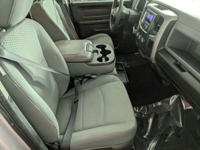 2018 RAM 1500 Express Crew Cab 4x4 5'7" Box