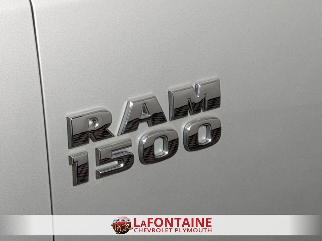 2018 RAM 1500 Express Crew Cab 4x4 5'7" Box