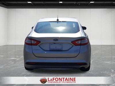 2016 Ford Fusion SE