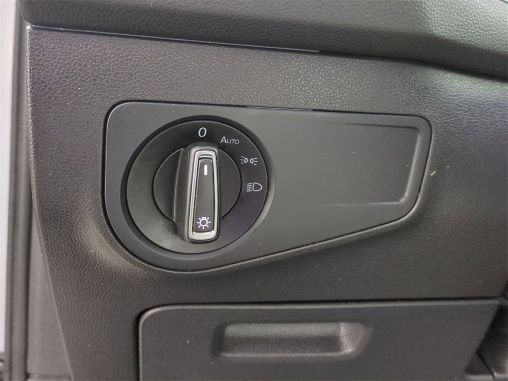 2019 Volkswagen Tiguan 2.0T SE