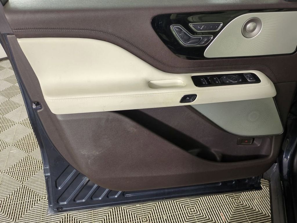 2021 Lincoln Aviator Black Label