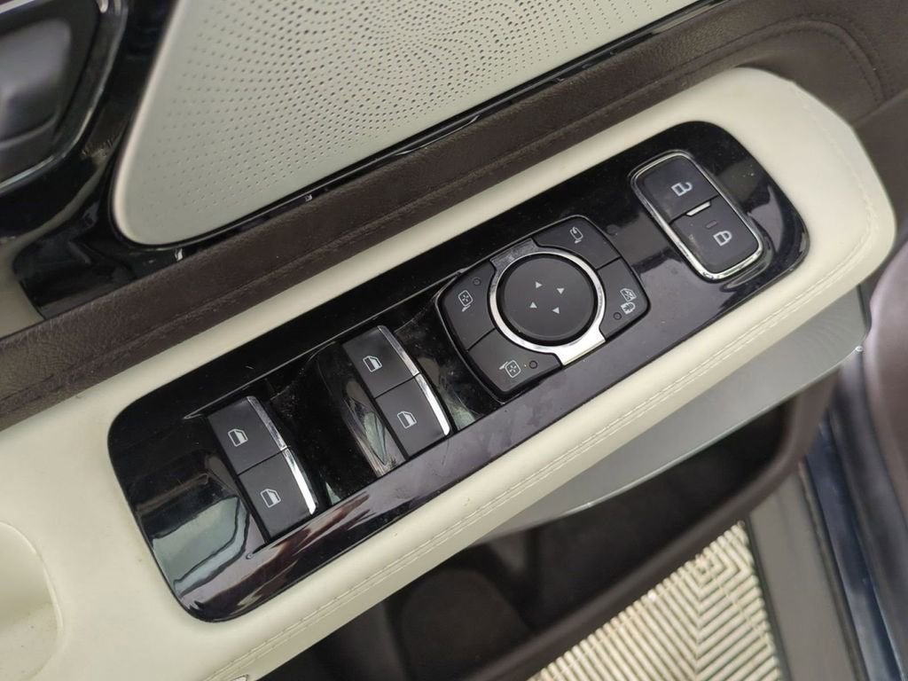 2021 Lincoln Aviator Black Label