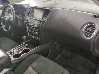 2018 Nissan Pathfinder SV