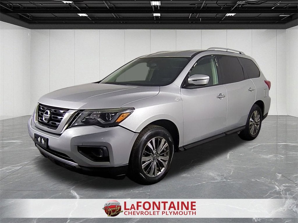 2018 Nissan Pathfinder SV
