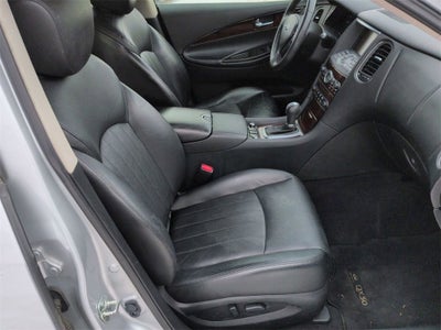 2017 INFINITI QX50 Base