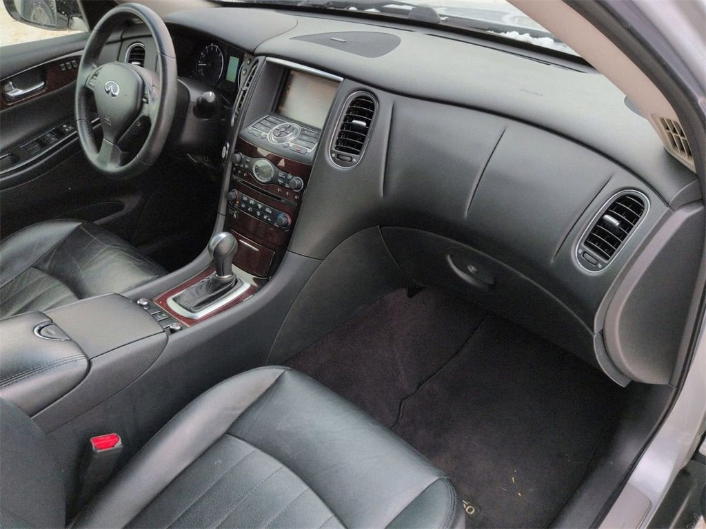 2017 INFINITI QX50 Base