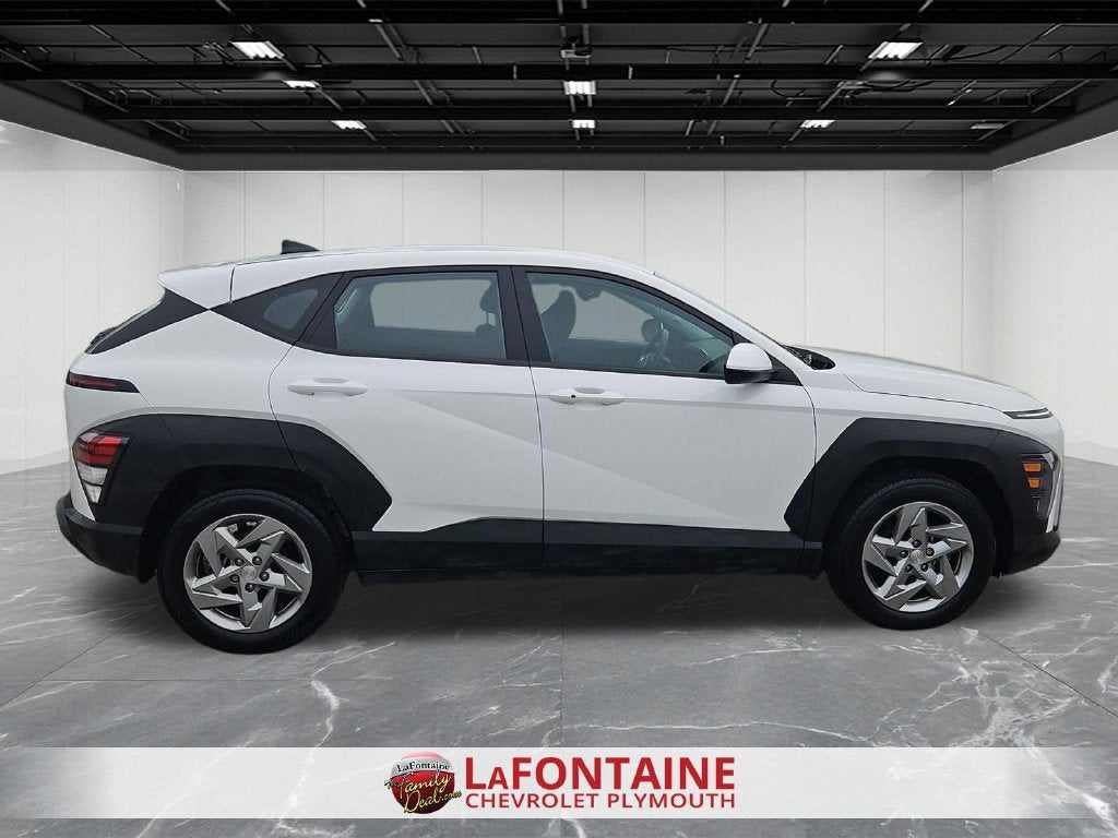 2025 Hyundai Kona SE