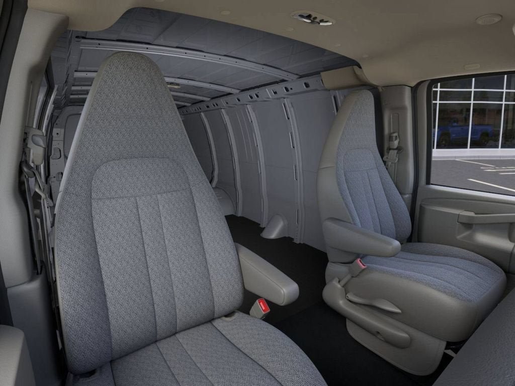 2025 Chevrolet Express Cargo WT