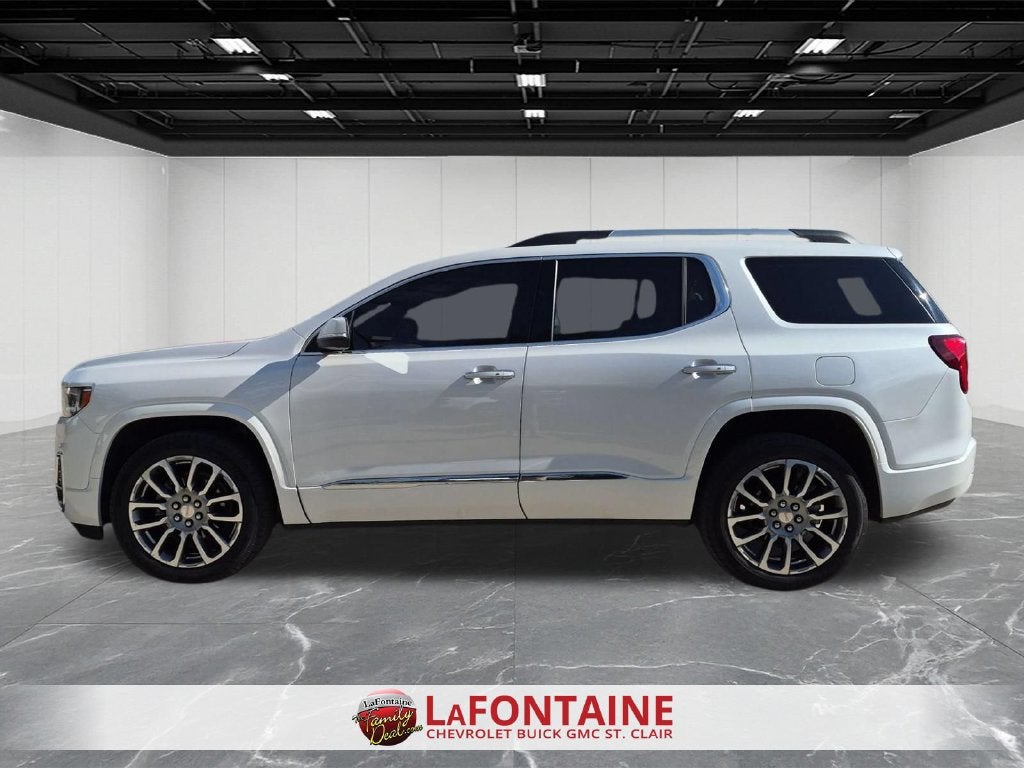 2023 GMC Acadia Denali