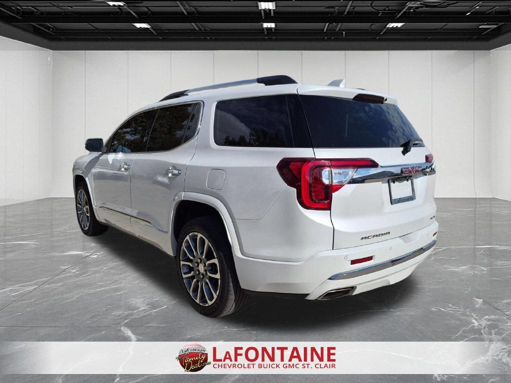 2023 GMC Acadia Denali