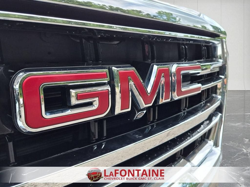 2024 GMC Yukon SLT