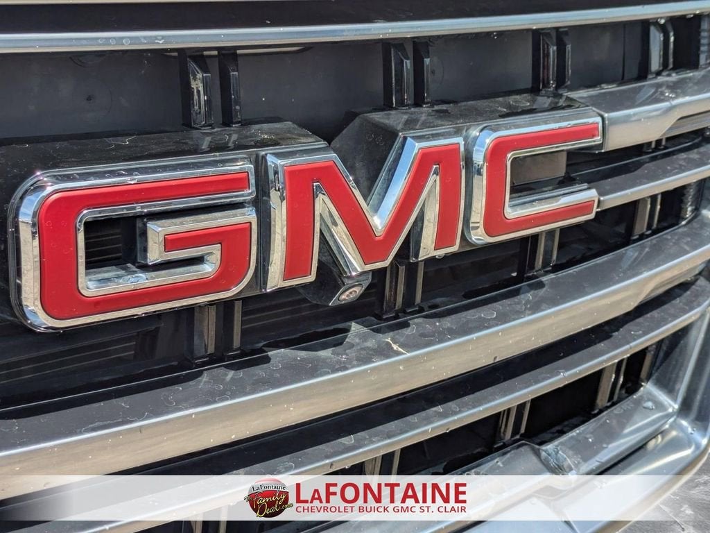 2022 GMC Yukon XL AT4