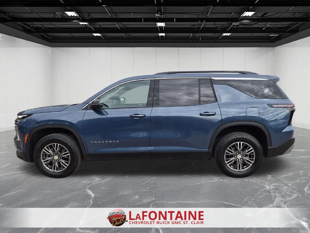2024 Chevrolet Traverse LT