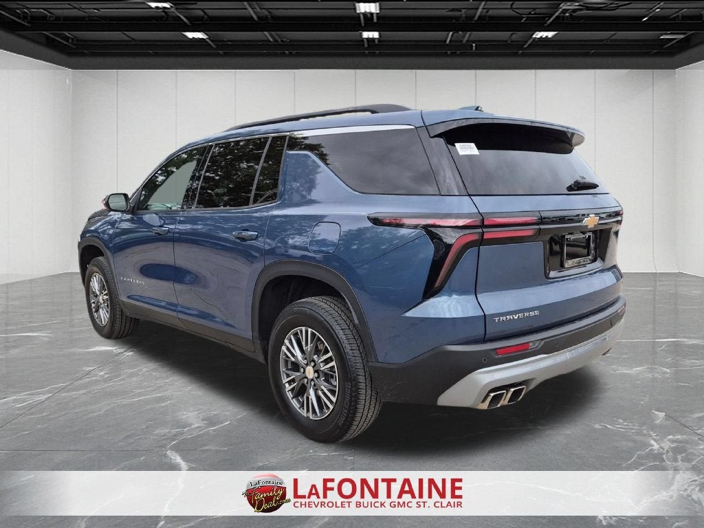 2024 Chevrolet Traverse LT
