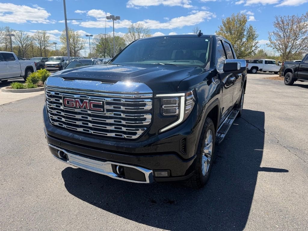 2024 GMC Sierra 4WD Crew Cab Short Box Denali's photo
