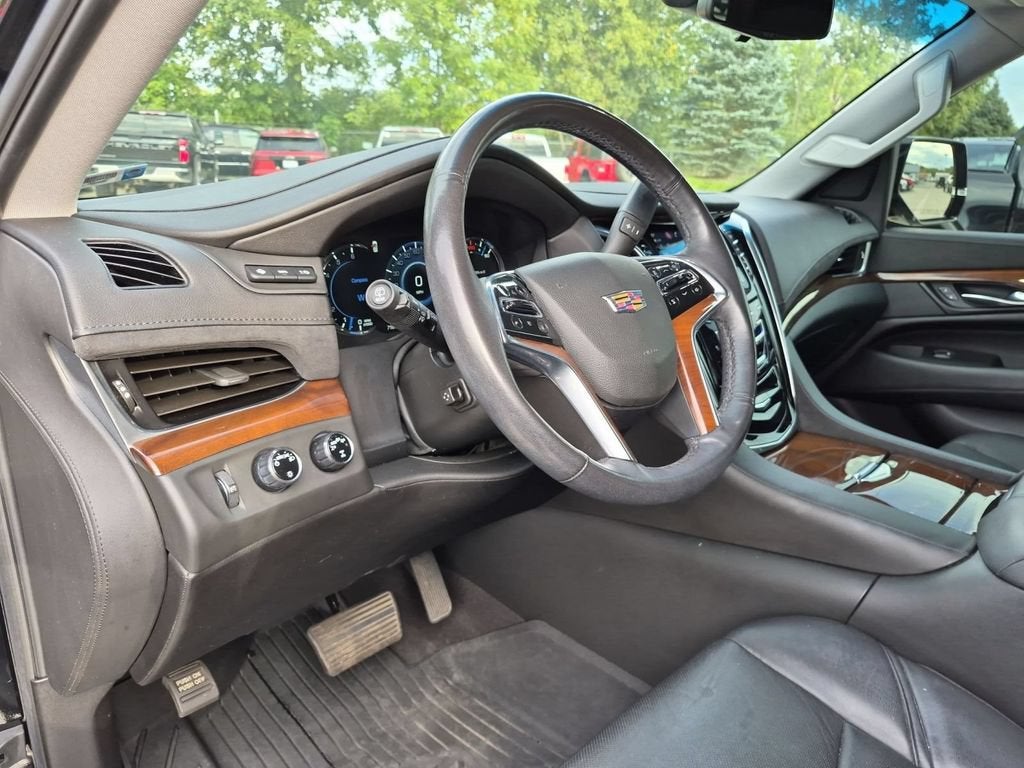 2020 Cadillac Escalade Luxury