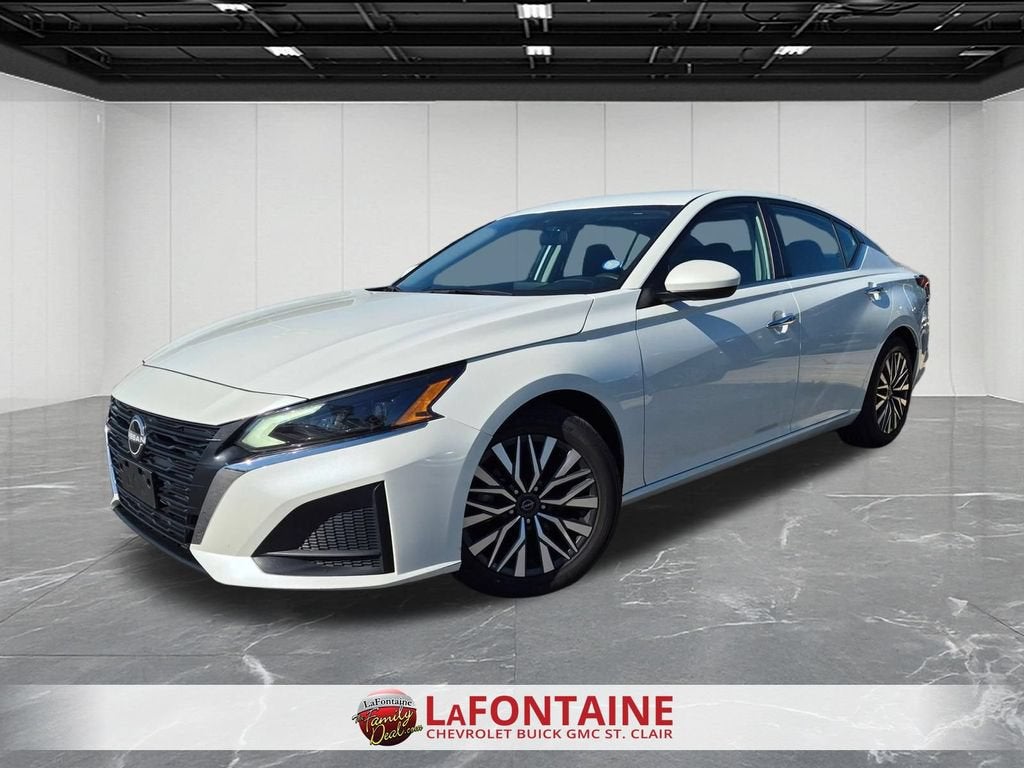 2023 Nissan Altima SV FWD