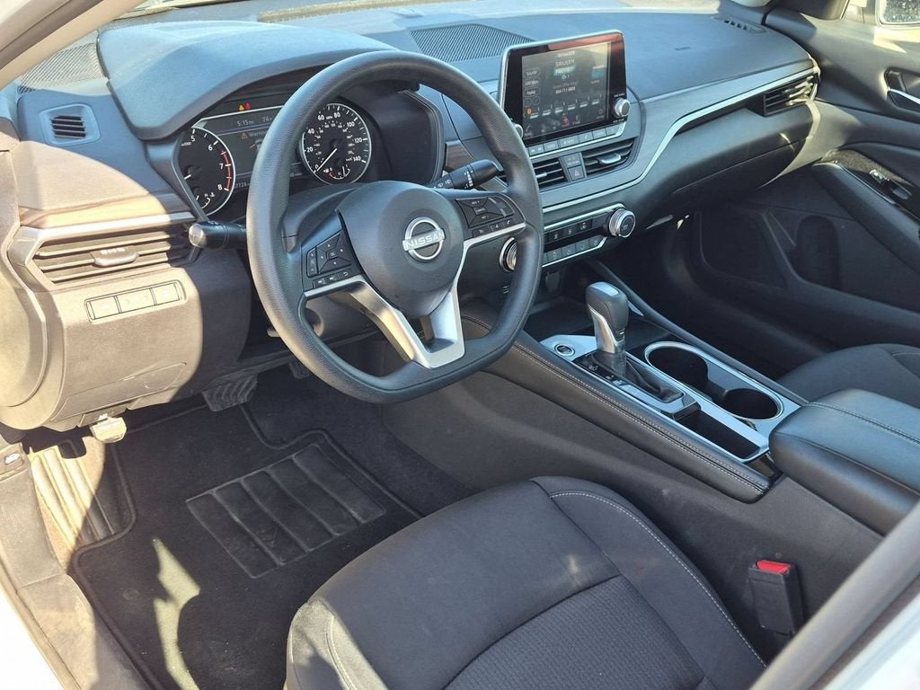 2023 Nissan Altima SV FWD