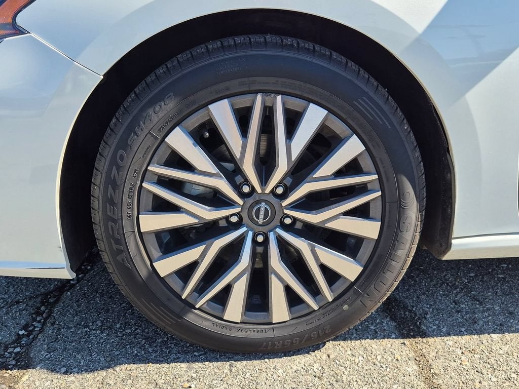 2023 Nissan Altima SV FWD