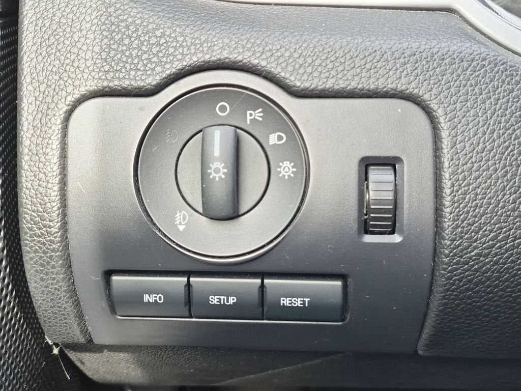 2012 Ford Mustang V6 Premium
