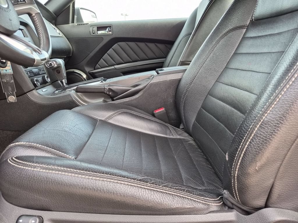 2012 Ford Mustang V6 Premium