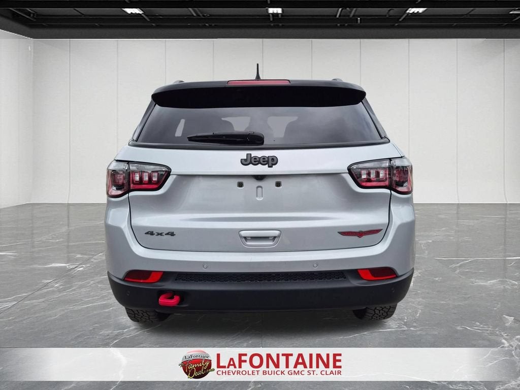 2025 Jeep Compass Trailhawk