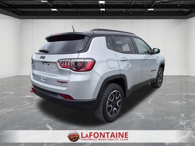 2025 Jeep Compass Trailhawk