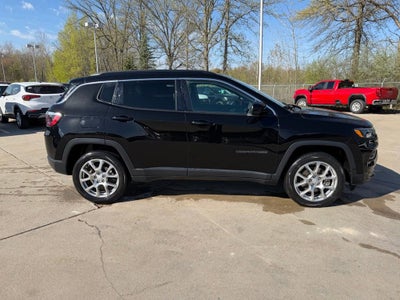2023 Jeep Compass Latitude Lux FWD