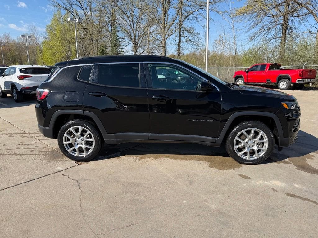 2023 Jeep Compass Latitude Lux FWD